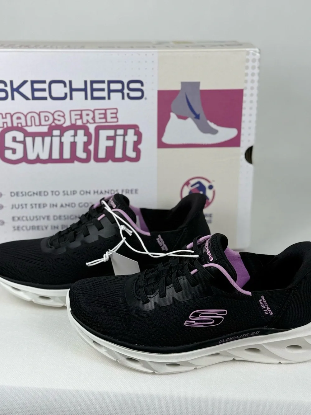 Skechers Hands Free Swift Fit Glide Lite 2.0 Black Women’s 6 Shoes NWB